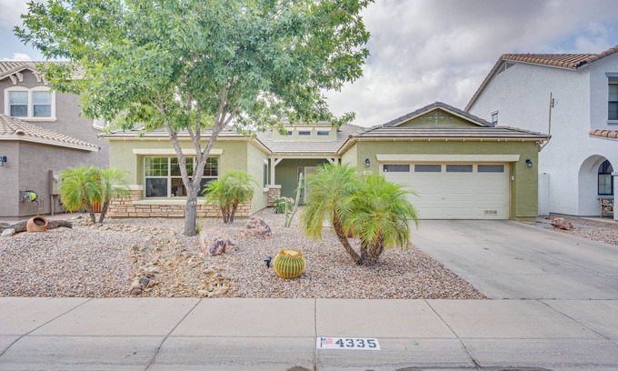 Laredo Ranch Maison | Enchanting Arizona home with pool & hot tub