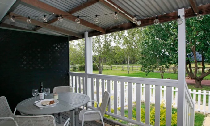 Anna Bay Maison | Sahara Trails 'Cabin 1' - WiFi, Air Conditioning, Horse Riding and much more !!