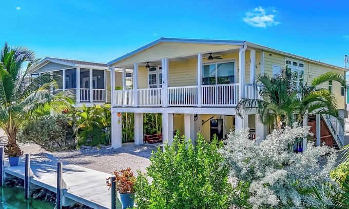 Cutthroat Harbor Estates Maison | Sailfish Retreat | 3 bed, 2 bath canalfront home on Cudjoe Key
