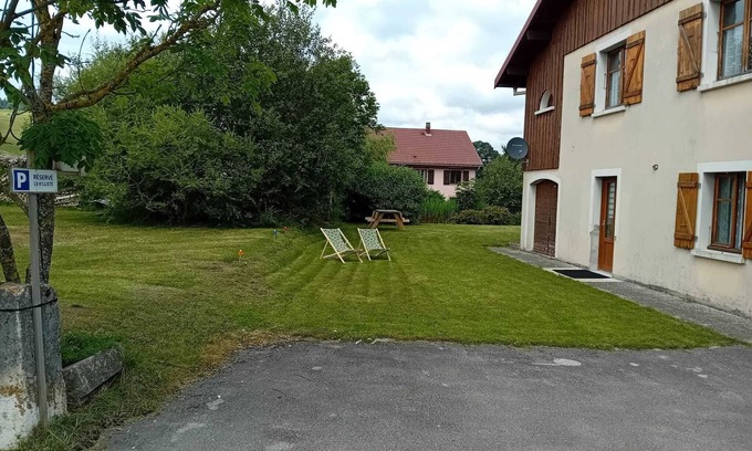 Saint-Antoine Appartement | SAINT ANTOINE, 5 min from Métabief resort, 10 min from Lac Saint Point.