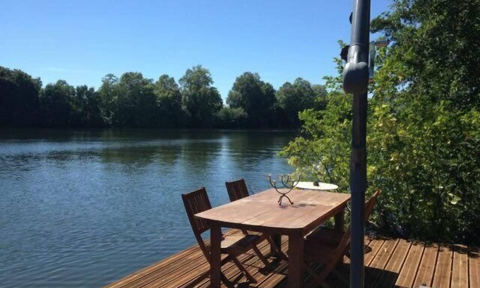 Saint-Etienne-de-Fougeres Cottage | Gîte idéal pour la pêche en bord de rivière: Le Lot (modifications en cours)
