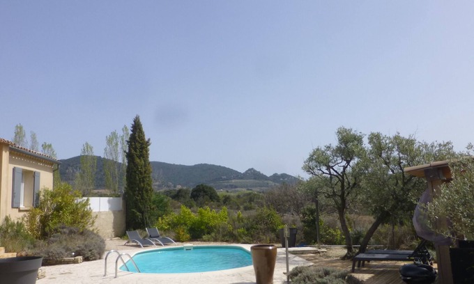 Puymeras Maison | Villa de charme avec piscine privée entre vignes et collines