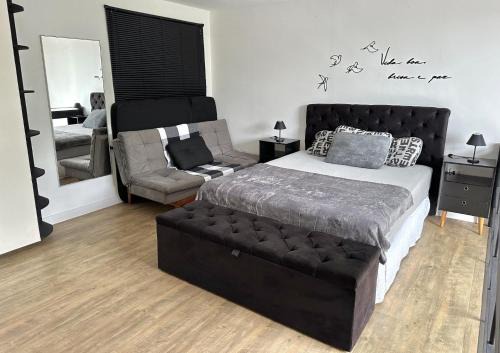 Czerniewicz Maison | Saint Sebastian Flat 704 - Com Hidro! até 4 pessoas, Duplex, no centro