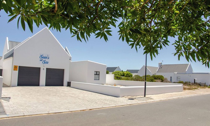 Dwarskersbos Maison | Saints at Sea - Stylish house in perfect location near the beach in Dwarskersbos