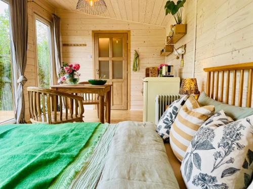 Stare Krecany Appartement | Sakura Tiny house in National park,salty pool