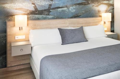 El Prat de Llobregat Hôtel | Salles Ciutat del Prat Barcelona Airport