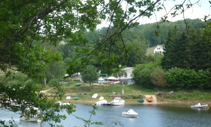 Salles-Curan Maison | Maison Salles-curan avec terrasse et jardin clos à 100m. lac de pareloup