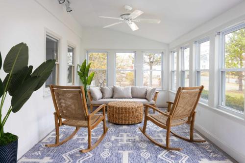Newbury Maison | Salt and Cedar Steps to Beach