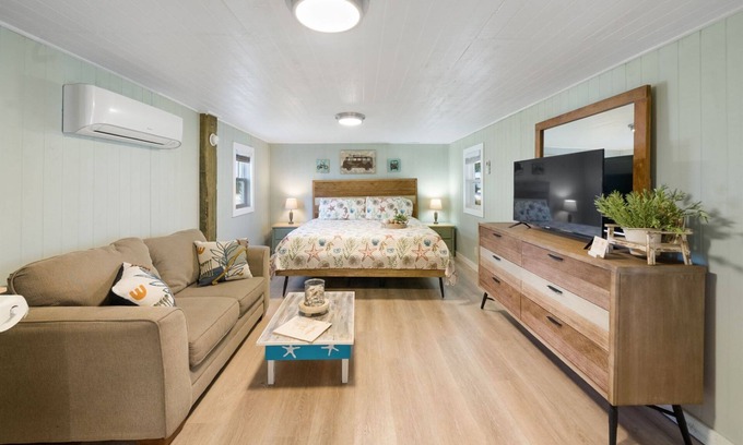 Laguna Beach Estates Appartement | Salt and Sand Studio (Downstairs Only)