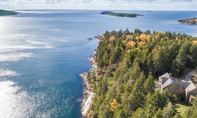 West Point Maison | Salt Cottage…oceanfront solitude in Maine