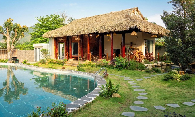 Hoa Vang Maison | Salt Electrolysis Pool 2BR 2BA kitchen Ba Na Hills