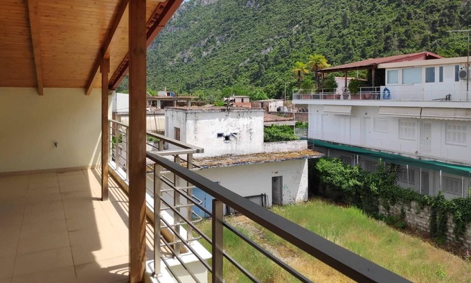Kamena Vourla Appartement | Samaras Apartments - Mountain View Attic