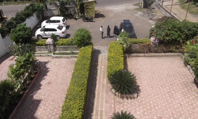 Pune Cabine | Samruddhi and Shree Inn Lodge