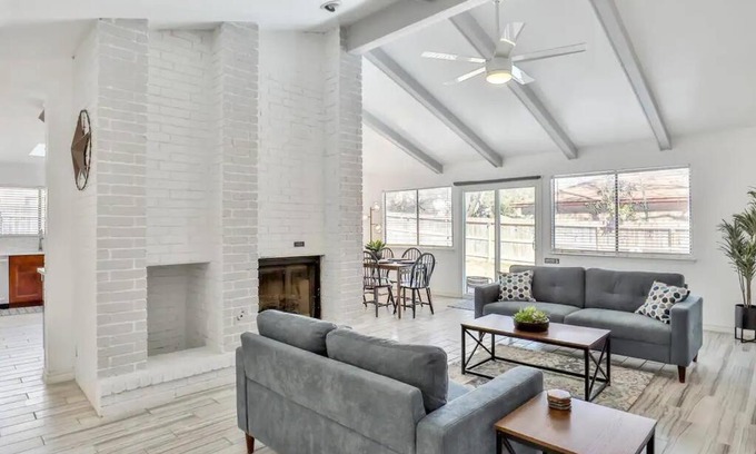 Great Northwest Maison | San Antonio Escape