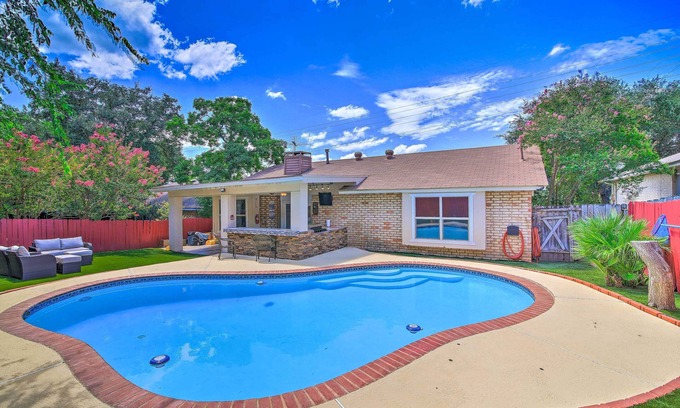 San Antonio Maison | NOUVEAU! Oasis de San Antonio avec jardin, piscine et bar en plein air!