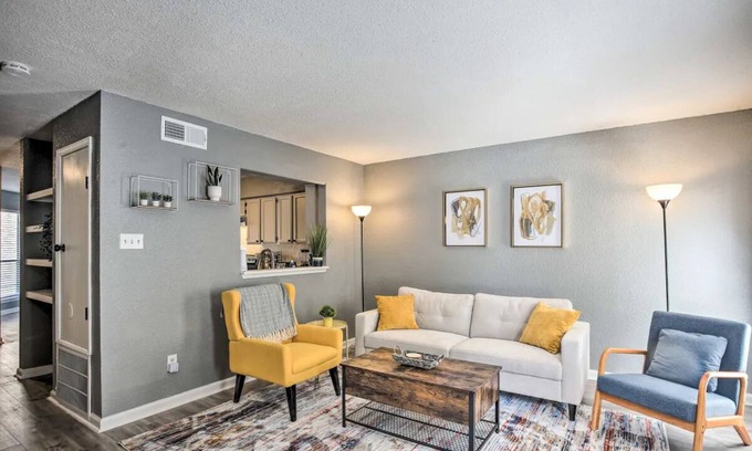 Medical Center District Maison | San Antonio Townhome 5 min from UT Med Center