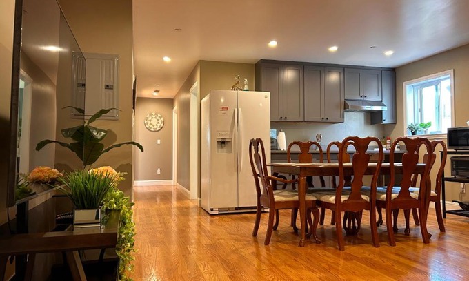 Daly City Appartement | San Francisco 3BR3BA w free parking near airport