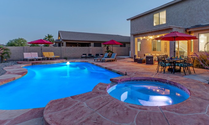 Circle Cross Ranch Maison | San Tan Valley: Ideal for Golfers/Hikers/Bikers, Pvt Htd POOL, Spa, Covered Patio, 2 Bikes