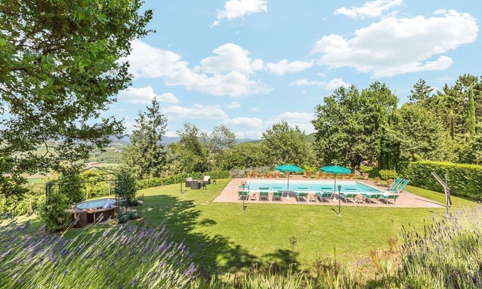 Ripoli Villa | San Veriano - Cinq Chambres Villa, Couchages 10