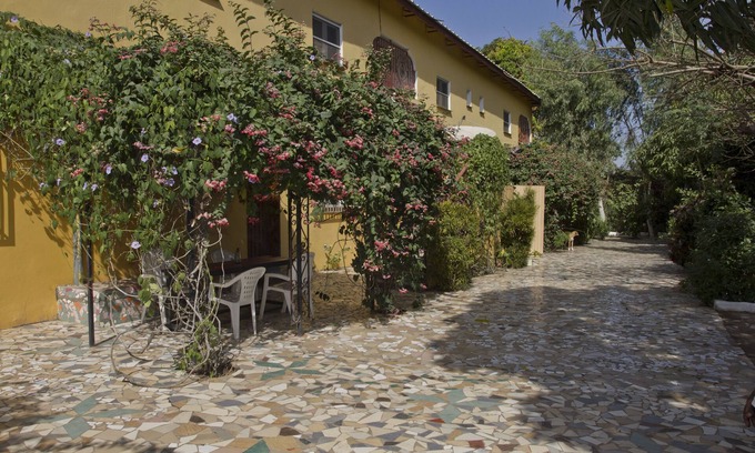Serrekunda Appartement | Sanchaba Yellow Apartments - Suite Jaune
