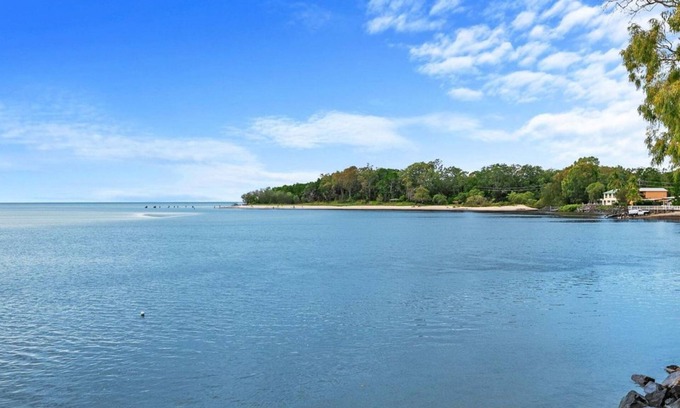 Toogoom Maison | Sandbar on Moreton 5 Bedroom