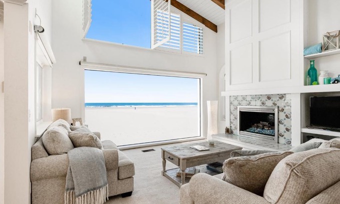 Hollywood Beach Maison | Sandcastle by the Sea