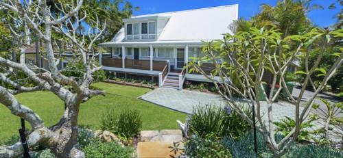 North Avoca Maison | Sandcastles - Gorgeous beach house at North Avoca