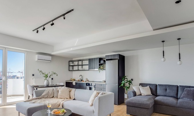 Thessaloniki Appartement | Sanders Arch - Modest 1-Bdr. Apt. w/ Sofa-Bed