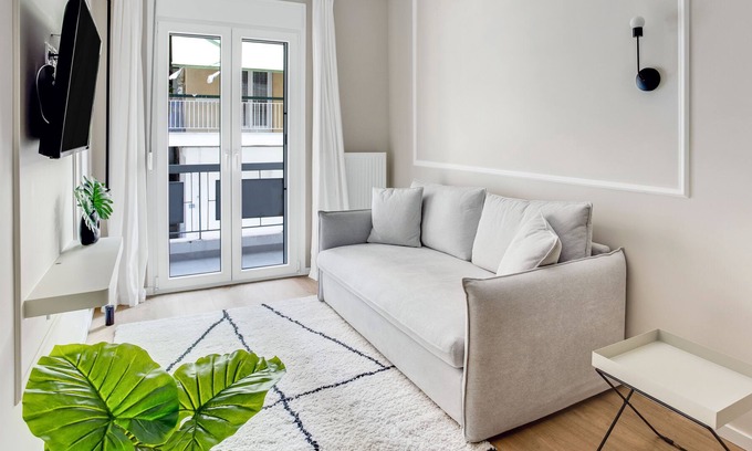 Neapoli-Sykies Appartement | Sanders New Town - Gorgeous 1-Bdr. Apt. w/ Balcony