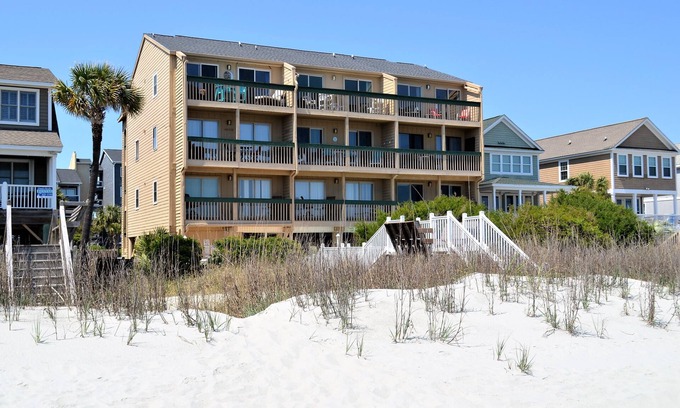 Surfside Beach Copropriété | Sandfiddler 301 - Oceanfront Condo in Surfside Beach