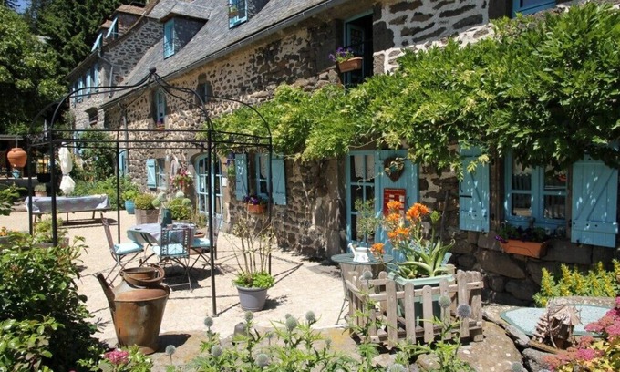 Oradour Maison | Sandine