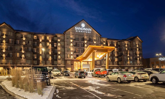 Ottawa Division Hôtel | Sandman Signature Ottawa Airport Hotel
