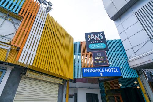 Jakarta Hôtel | Sans Hotel Rumah Kita Daan Mogot by RedDoorz