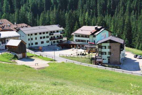 Penia Hôtel | Santa Maria ad Nives