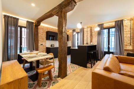 Bilbao la Vieja Appartement | Santiago by Staynnapartments