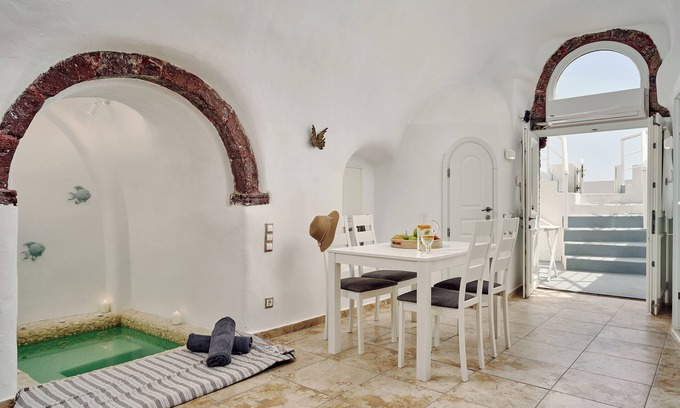 Imerovigli Hôtel | Santorini Mansion Cave House Jacuzzi Sea View 6pax