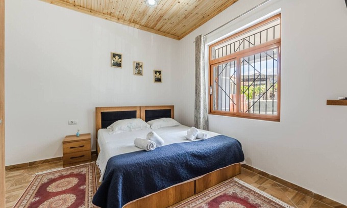 Gjirokaster Appartement | Saraci Rooms 1 by PikHost