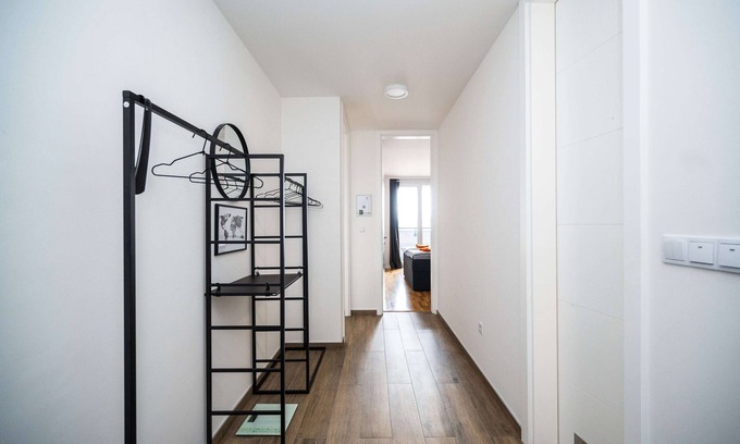Novo Sarajevo Appartement | Sarajevo Tower 24th floor free parking apartment 2P