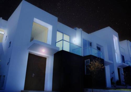 El Marques Maison | Ϲasa Amazcala Beautiful House in Zibata Golf Club