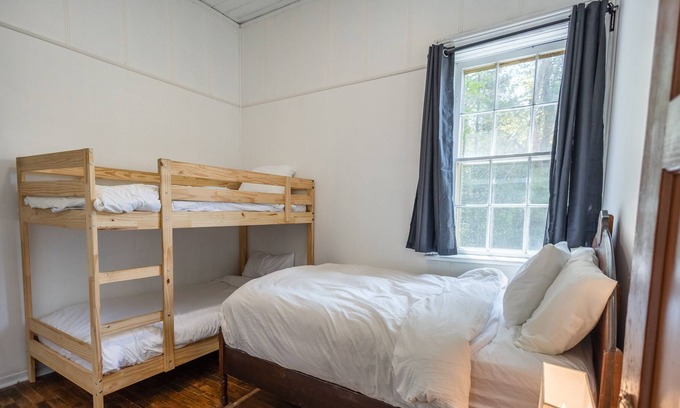 South Bruce Peninsula Cabine | Sauble Beach School House