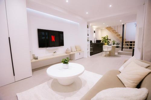 Romans-sur-Isere Appartement | Sauna - Massage - Double Shower - Luxe in Romans