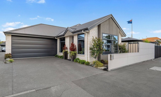 Blenheim Maison | Sauvignon Place - Blenheim Holiday Home