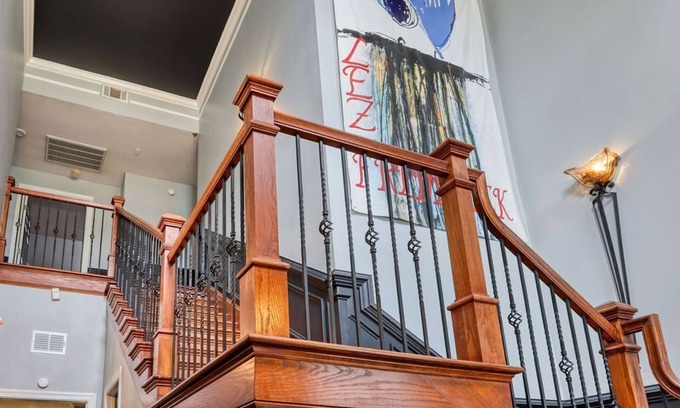 Old West Broad Neighborhood Maison | Savannah Frederick - Entire Home