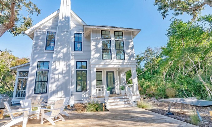 Cape Fear Station Maison | Say Knot on Call to your dream Bald Head Island vacation retreat!