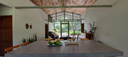 Carate Maison | Scarlet House