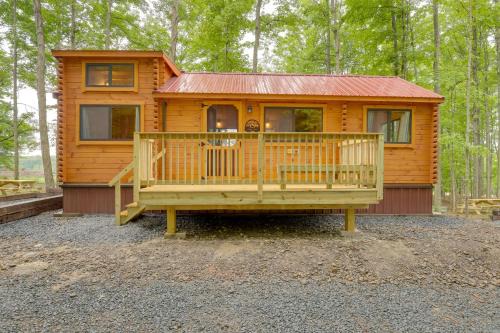 Cowanesque Maison | Scenic Deck and Grill Middlebury Center Retreat!