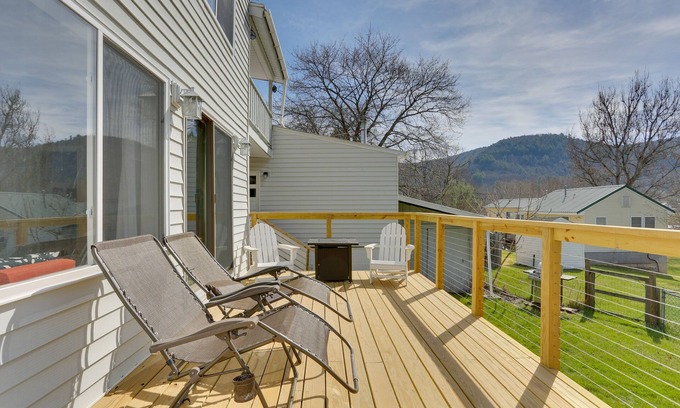 Hancock Maison | Scenic Home on the Delaware River, Pet-Friendly!