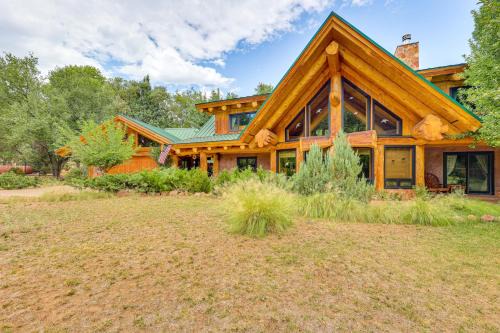 Payson Maison | Scenic Payson Cabin with Wraparound Patio
