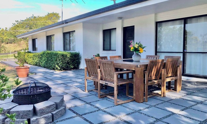 Teviotville Maison | Scenic Rim, Beautiful Executive Holiday Retreat