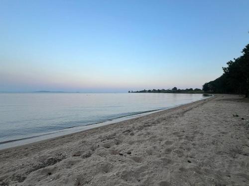 Entebbe Appartement | Scenic Serenity at Pearl Marina